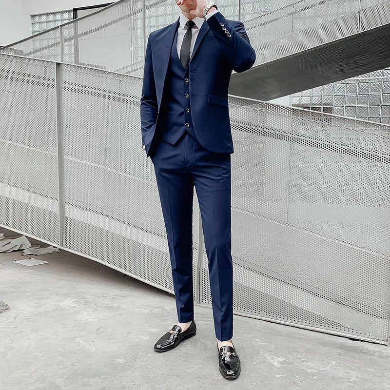 Classic 3-Piece Suit – Timeless Gentleman’s Style for Business, Weddings & Special Occasions