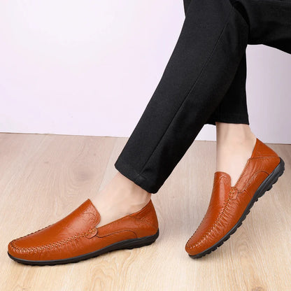 CLOHOO Men’s Business Casual Leather Shoes – Comfortable Breathable Cowhide with Durable Rubber Sole