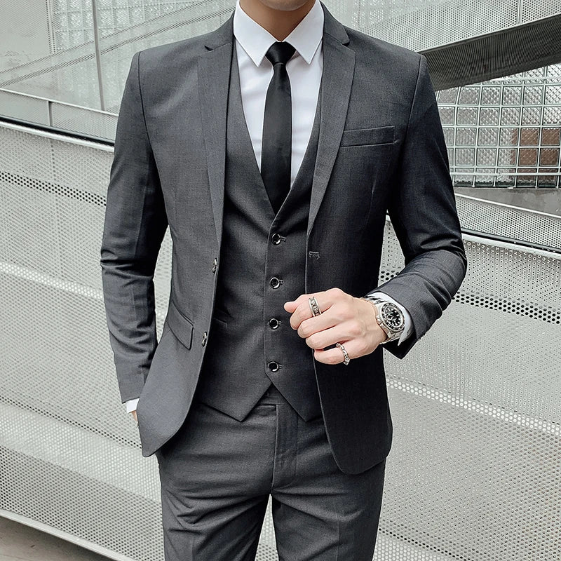 Classic 3-Piece Suit – Timeless Gentleman’s Style for Business, Weddings & Special Occasions