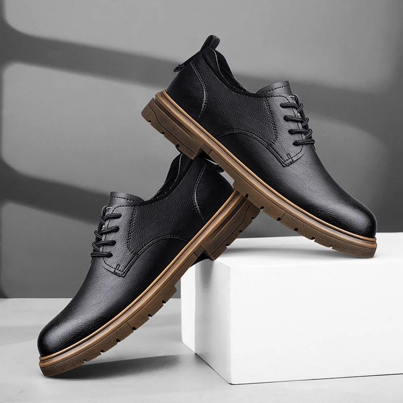 CLOHOO Men’s Handmade Leather Shoes – Classic Business Casual Lace-Up with Soft Breathable Sole
