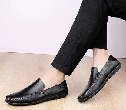 CLOHOO Men’s Business Casual Leather Shoes – Comfortable Breathable Cowhide with Durable Rubber Sole