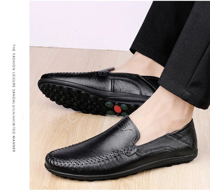 CLOHOO Men’s Business Casual Leather Shoes – Comfortable Breathable Cowhide with Durable Rubber Sole